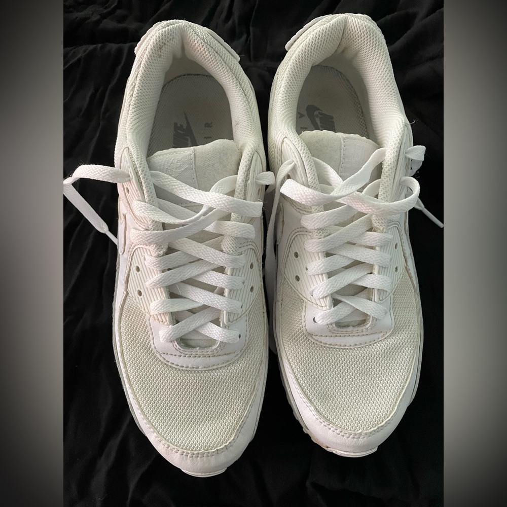 Nike Airmax 90 US 9.5 “Triple White” Leather running athletic shoes